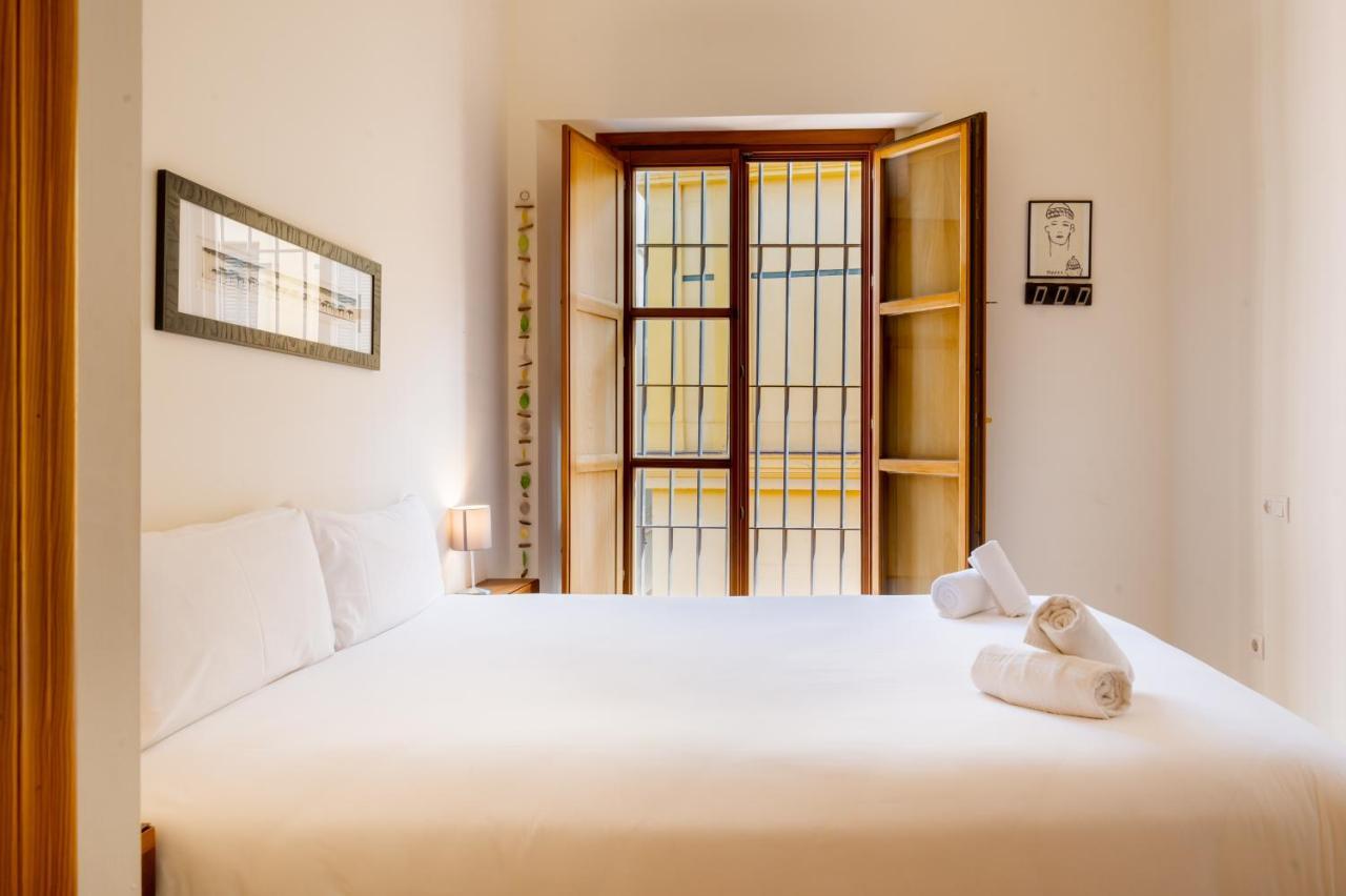 Large And Practic - 3Bd 2Bth- Arenal Apartment Seville Luaran gambar